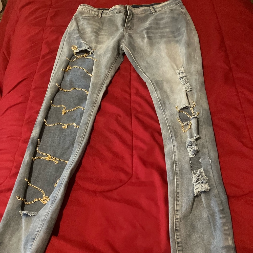Distressed Gray Jeans with Gold Chain Accents